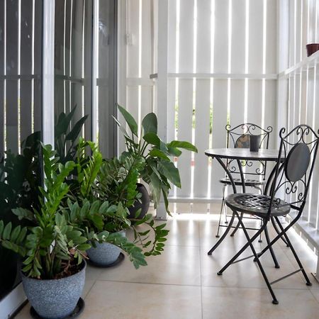 Ivs Bed And Breakfast 킹스톤 외부 사진
