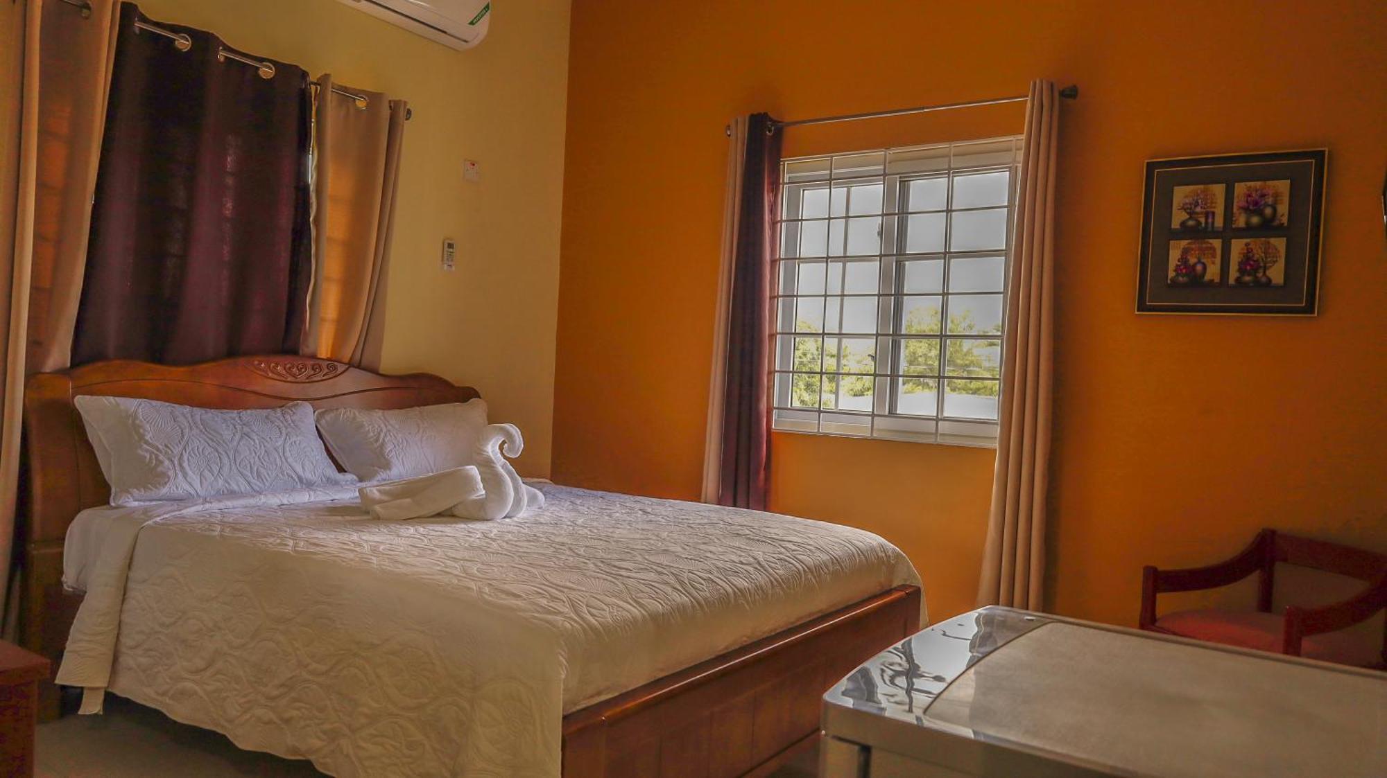 Ivs Bed And Breakfast 킹스톤 외부 사진