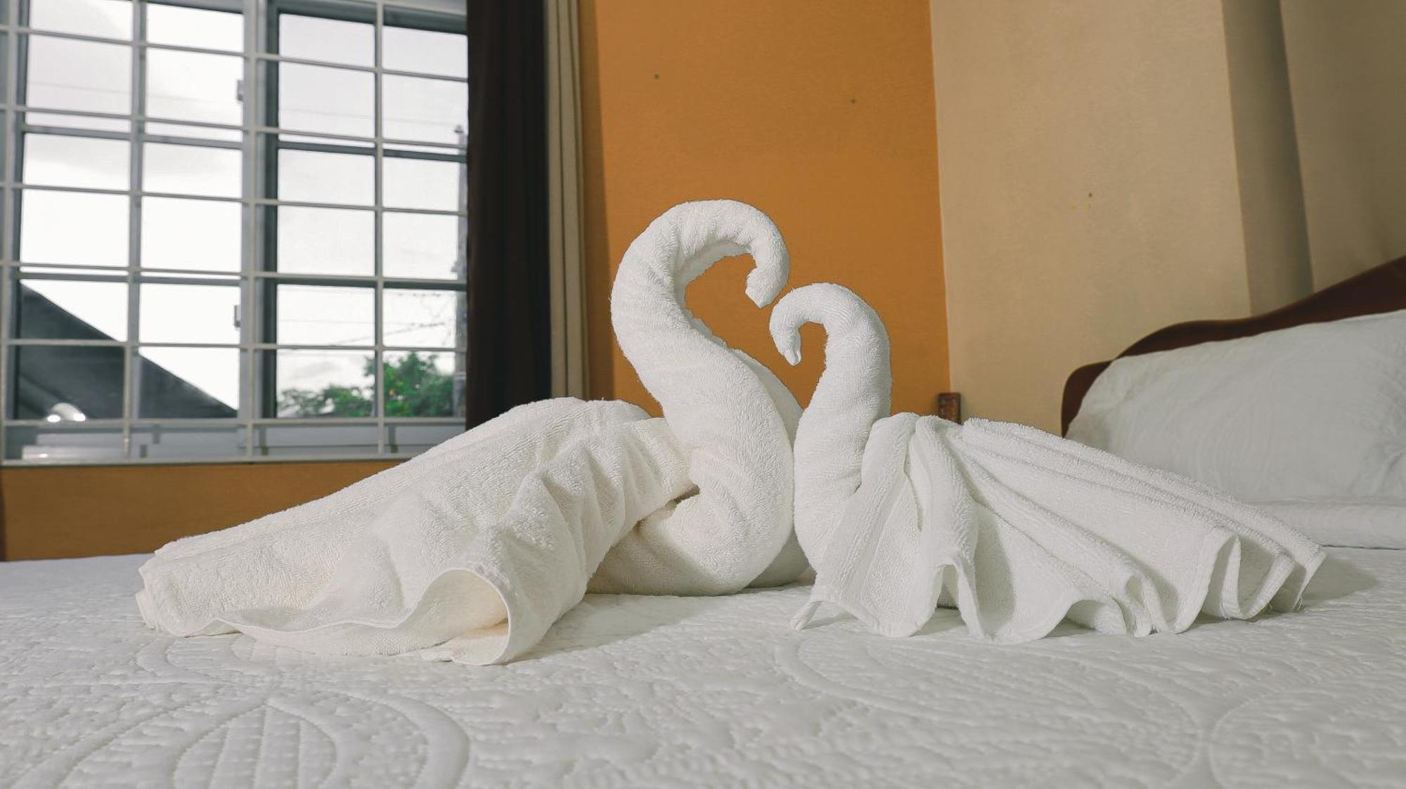 Ivs Bed And Breakfast 킹스톤 외부 사진